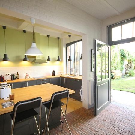 La Maison Du Fond Du Jardin Ixelles Luaran gambar